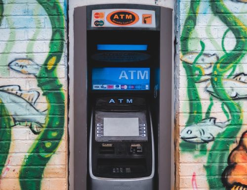 Photo of an ATM by Erik Mclean via Pexels.